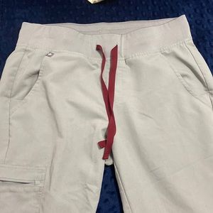 Figs Technical Collection- Zamora Joggers Cement Small Regular